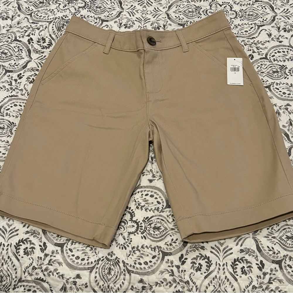NWT Old Navy khaki shorts size 12.  Adjustable waistband.